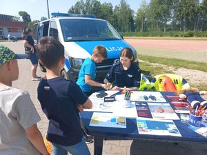 Policjanci gościli na festynach szkolnych i przedszkolnych