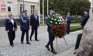 Z okazji Świąt Wielkiej Nocy uczcili pamięć poległych policjantów