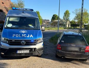 Policjanci zatrzymali dwóch kierujących, jeden miał promile, a drugi sądowy zakaz