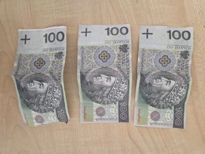 Chciały zapłacić w sklepie banknotami z napisem…
