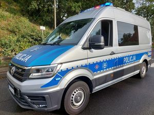 Mieszkaniec powiatu świdnickiego zatrzymany po kolizji na A4, był poszukiwany listem gończym
