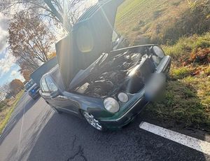 Dzielnicowi zatrzymali po pościgu kierowcę, który prowadził pomimo zakazów i posiadał metamfetaminę